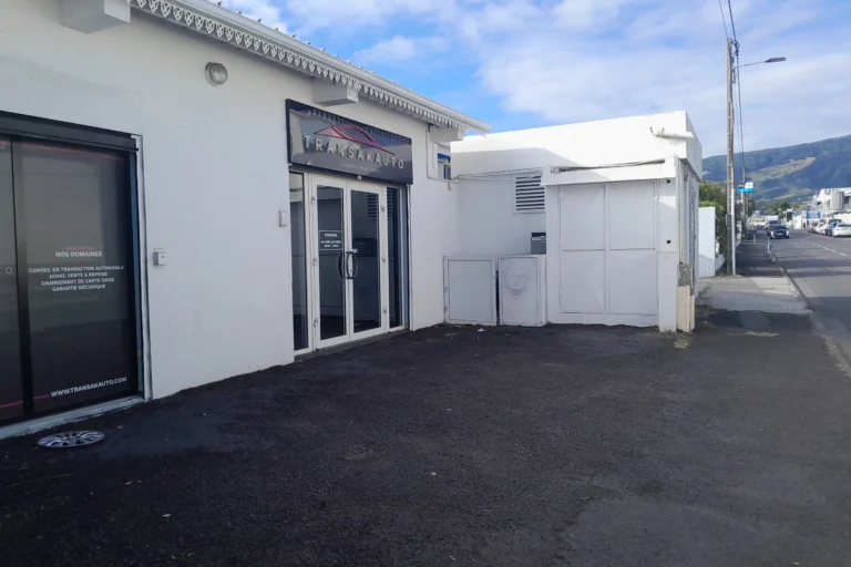 Locaux commerciaux 70 m² — Saint-Denis