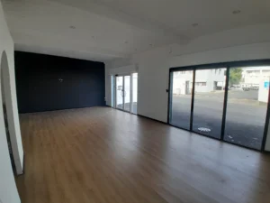 Locaux commerciaux 70 m² — Saint-Denis — photo 5 sur 10